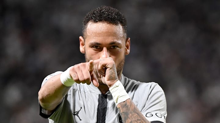 Neymar responde publicação de site sobre suspostamente ter simulado o pênalti sofrido na goleada do PSG sobre o Gamba Osaka. Neymar responde publicação de site sobre suspostamente ter simulado o pênalti sofrido na goleada do PSG sobre o Gamba Osaka.
