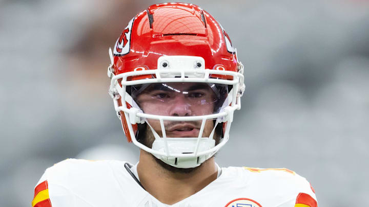 Aug 9, 2025; Glendale, Arizona, USA; Kansas City Chiefs tight end Jared Wiley (12) against the Arizona Cardinals during a preseason NFL game at State Farm Stadium.