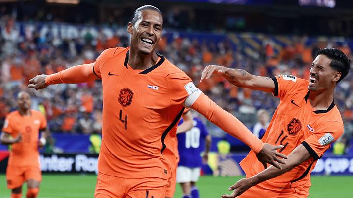 El capitán Virgil van Dijk y Tijjani Reijnders celebran el tanto de la Orange ante Japón El capitán Virgil van Dijk y Tijjani Reijnders celebran el tanto de la Orange ante Japón