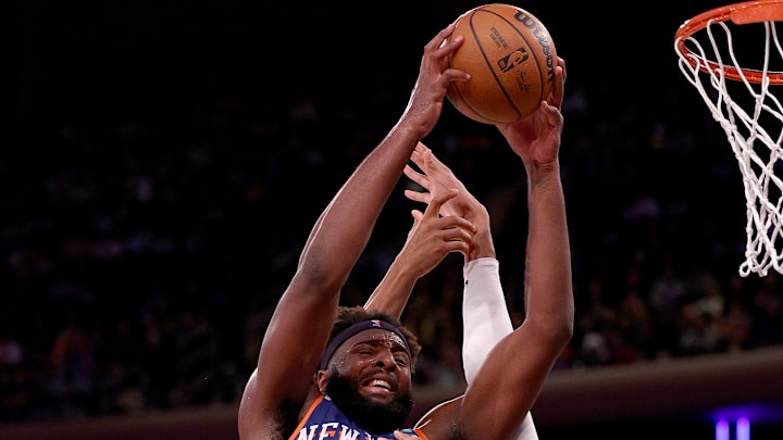San Antonio Spurs v New York Knicks
