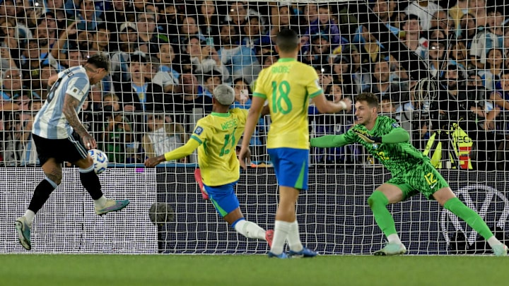 Argentinos não tomaram conhecimento do rival verde-amarelo