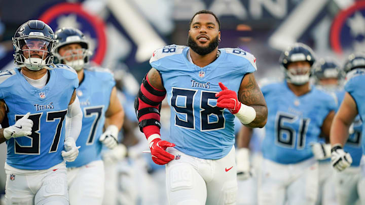 Tennessee Titans defensive tackle Jeffery Simmons (98) takes the field before an NFL pre-season game against the Minnesota Vikings at Nissan Stadium in Nashville, Tenn., Friday, Aug. 22, 2025. Tennessee Titans defensive tackle Jeffery Simmons (98) takes the field before an NFL pre-season game against the Minnesota Vikings at Nissan Stadium in Nashville, Tenn., Friday, Aug. 22, 2025.