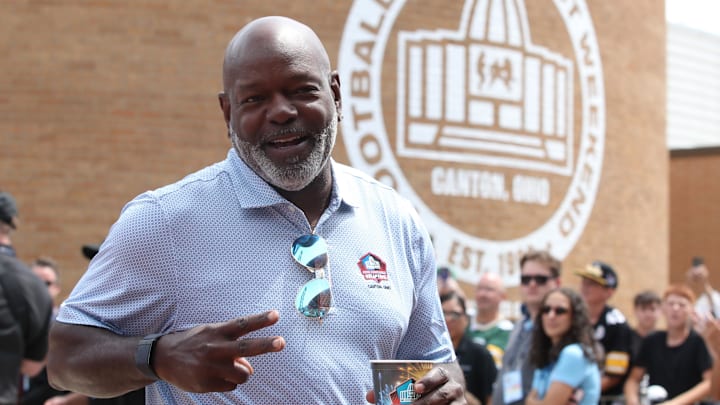 Hall of Fame member Emmitt Smith enters the ceremonies at the Pro Football Hall of Fame-Class of 2025 enshrinement ceremonies at Tom Benson Hall of Fame Stadium. 