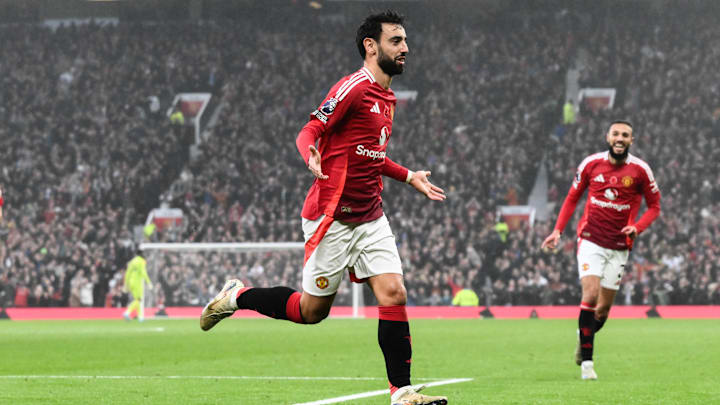 Manchester United's Bruno Fernandes (center) returns from suspension to take on Liverpool. Manchester United's Bruno Fernandes (center) returns from suspension to take on Liverpool.