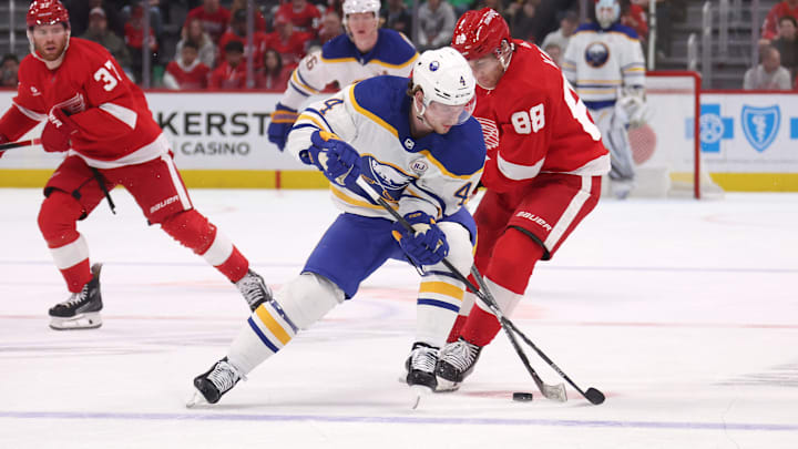 Buffalo Sabres v Detroit Red Wings