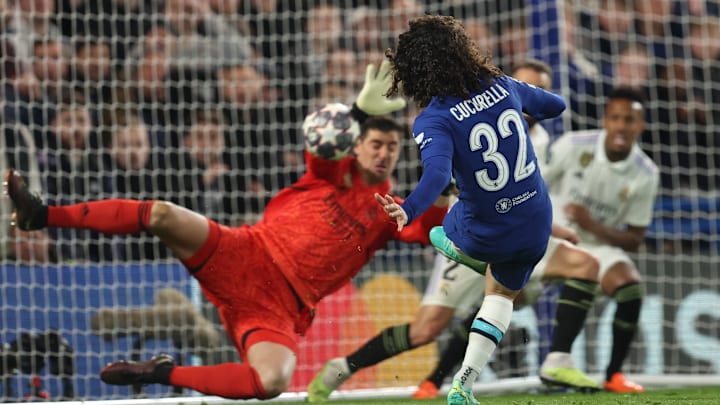 Arrêt magistrale de Thibaut Courtois face à Chelsea. Arrêt magistrale de Thibaut Courtois face à Chelsea.