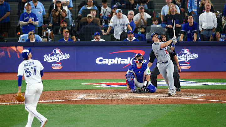 World Series - Los Angeles Dodgers v Toronto Blue Jays - Game Seven