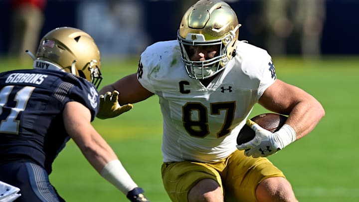 Notre Dame v Navy