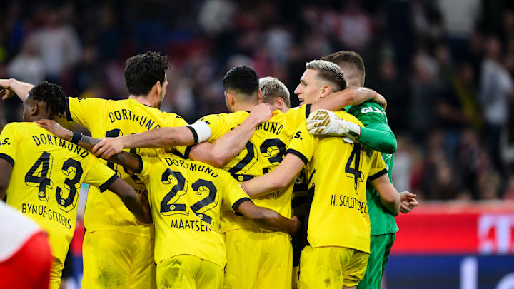 FC Bayern München v Borussia Dortmund - Bundesliga