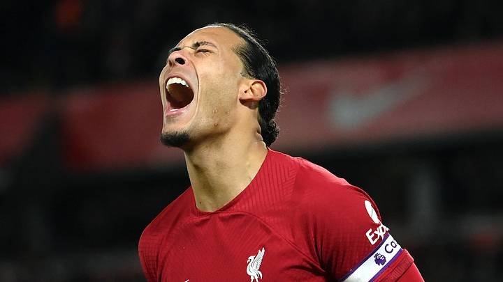 Van Dijk con el Liverpool Van Dijk con el Liverpool