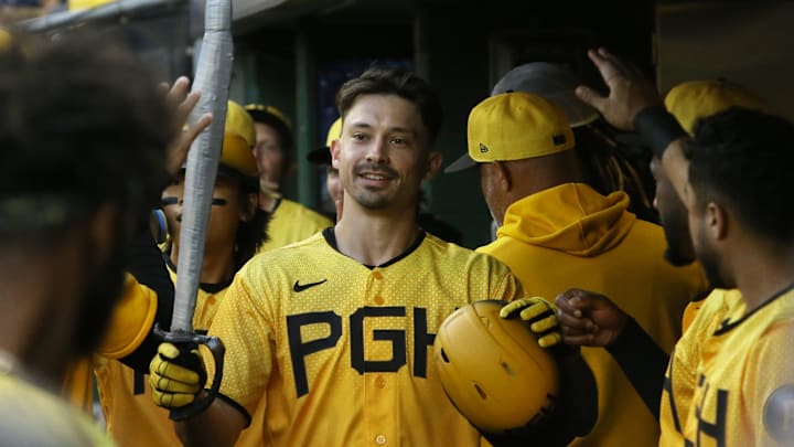 Sep 16, 2023; Pittsburgh, Pennsylvania, USA; Pittsburgh Pirates left fielder Bryan Reynolds (10)