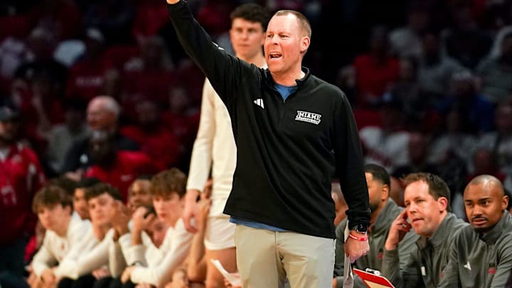 Miami (OH) RedHawks head coach Travis Steele.
