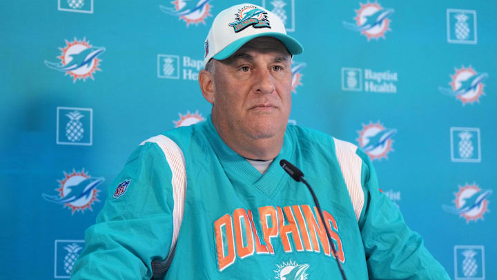 Nov 2, 2023; Frankfurt, Germany; Miami Dolphins defensive coordinator Vic Fangio at press conference at the PSD Bank Arena. Mandatory Credit: Kirby Lee-USA TODAY Sports Nov 2, 2023; Frankfurt, Germany; Miami Dolphins defensive coordinator Vic Fangio at press conference at the PSD Bank Arena. Mandatory Credit: Kirby Lee-USA TODAY Sports