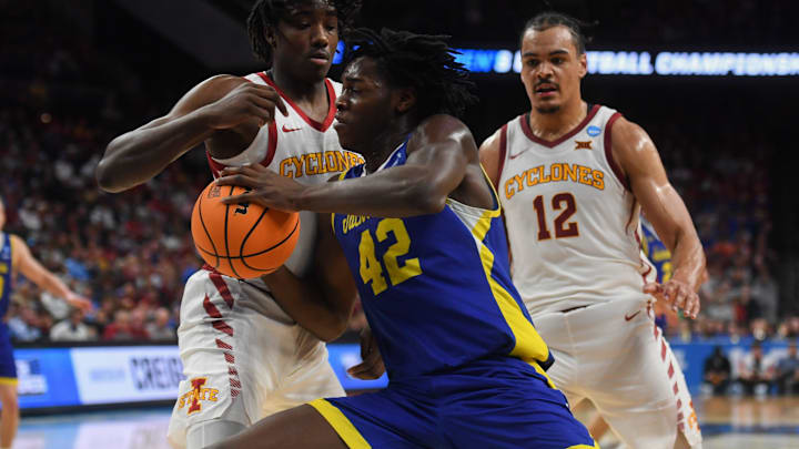 The Nebraska Basketball team has its eyes on Pharrel Payne and William Kyle but both players appear to have eyes for other schools.
