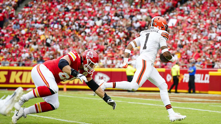 Aug 26, 2023; Kansas City, Missouri, USA; Cleveland Browns safety Juan Thornhill (1) returns an