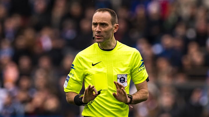 Thomas Léonard est l'arbitre de ce Trophée des Champions. Thomas Léonard est l'arbitre de ce Trophée des Champions.