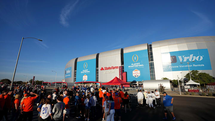Fans gather outside of State Farm Stadium before the Penn State Nittany Lions play the Boise State Broncos at the Vrbo Fiesta Bowl in Glendale on Dec. 31, 2024. Fans gather outside of State Farm Stadium before the Penn State Nittany Lions play the Boise State Broncos at the Vrbo Fiesta Bowl in Glendale on Dec. 31, 2024.