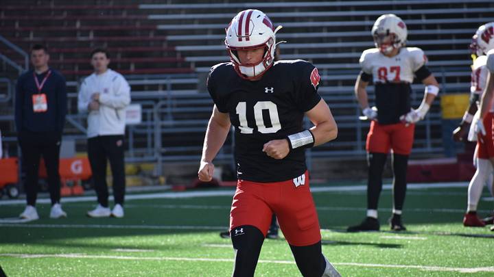 Wisconsin quarterback Ryan Hopkins. Wisconsin quarterback Ryan Hopkins.