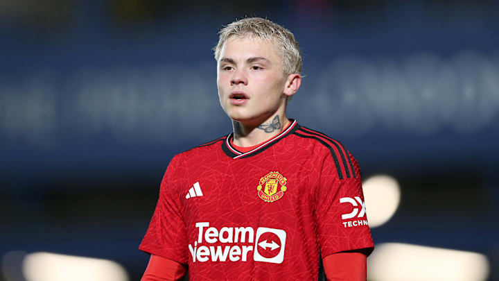 Isak Hansen-Aarøen spielt für die U21 von Man United