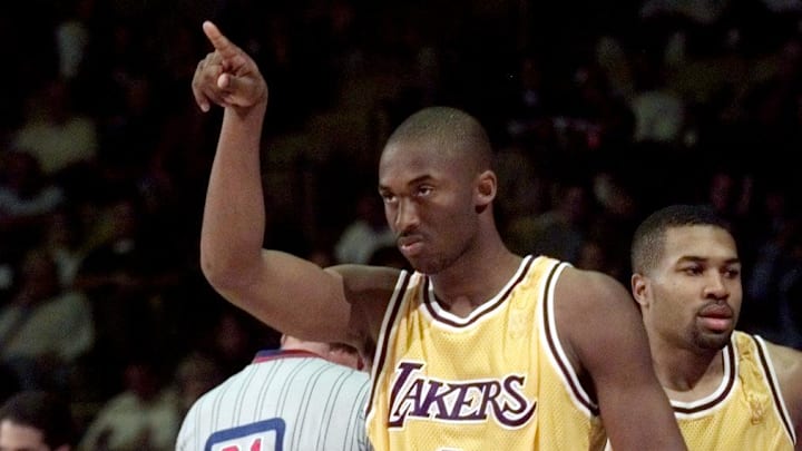 Kobe Bryant llegó a los Lakers en 1996 proveniente de los Hornets Kobe Bryant llegó a los Lakers en 1996 proveniente de los Hornets