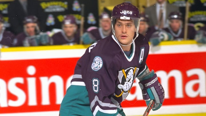 Mighty Ducks of Anaheim v Toronto Maple Leafs