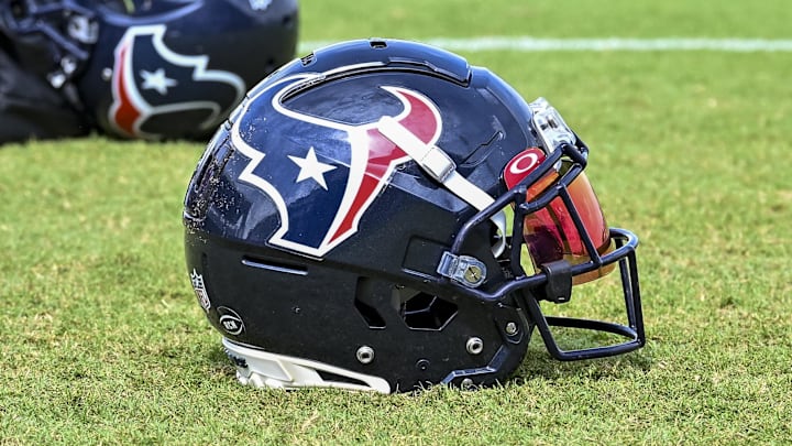 Aug 5, 2022; Houston, Texas, US; A general picture of a Houston Texans helmet after training camp at the Texans practice facility. Mandatory Credit: Maria Lysaker-Imagn Images Aug 5, 2022; Houston, Texas, US; A general picture of a Houston Texans helmet after training camp at the Texans practice facility. Mandatory Credit: Maria Lysaker-Imagn Images