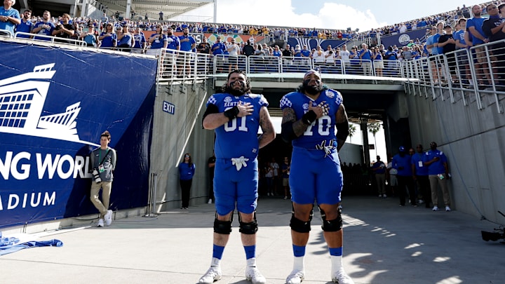 Vrbo Citrus Bowl - Iowa v Kentucky