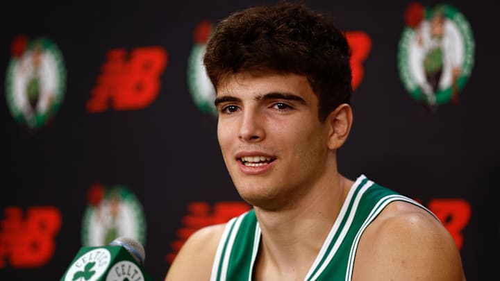 Boston Celtics, Hugo Gonzalez.
