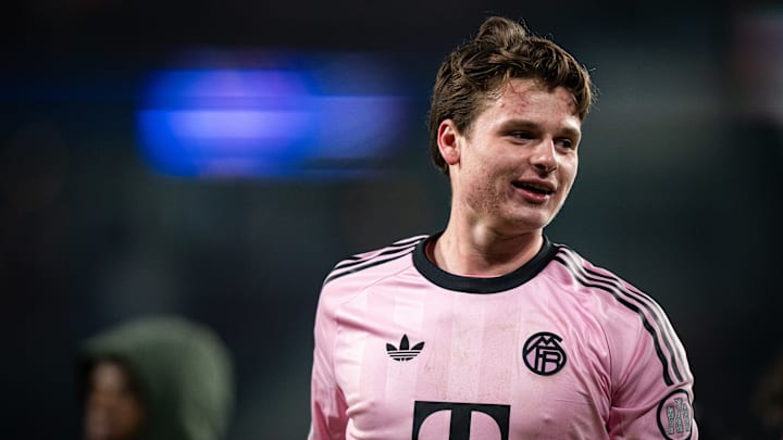 Jonas Urbig war gegen die PSV Eindhoven der Mann des Abends