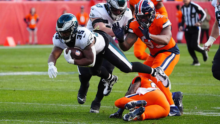 With Miles Sanders out and Jordan Howards dealing with injury, the Eagles will rely on Boston Scott and Kenneth Gainwell to pick up the slack. 