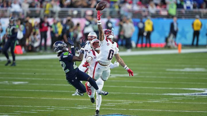 Feb 8, 2026; Santa Clara, CA, USA; New England Patriots cornerback Christian Gonzalez (0) reaches for a pass intended for Seattle Seahawks wide receiver Rashid Shaheed (22) during the second quarter in Super Bowl LX at Levi's Stadium. Mandatory Credit: Darren Yamashita-Imagn Images Feb 8, 2026; Santa Clara, CA, USA; New England Patriots cornerback Christian Gonzalez (0) reaches for a pass intended for Seattle Seahawks wide receiver Rashid Shaheed (22) during the second quarter in Super Bowl LX at Levi's Stadium. Mandatory Credit: Darren Yamashita-Imagn Images