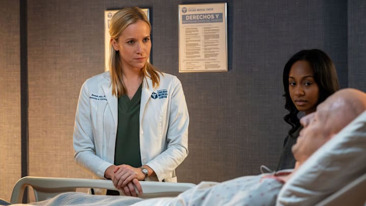 CHICAGO MED -- "Triple Threat" Episode 1108 -- Pictured: (l-r) Jessy Schram as Dr. Hannah Asher, Tetona Jackson as Esme Lockhart, Zach Appelman as Jeremy Lockhart CHICAGO MED -- "Triple Threat" Episode 1108 -- Pictured: (l-r) Jessy Schram as Dr. Hannah Asher, Tetona Jackson as Esme Lockhart, Zach Appelman as Jeremy Lockhart