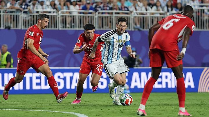 Argentina have, rather unsurprisingly, dominated this fixture. Argentina have, rather unsurprisingly, dominated this fixture.