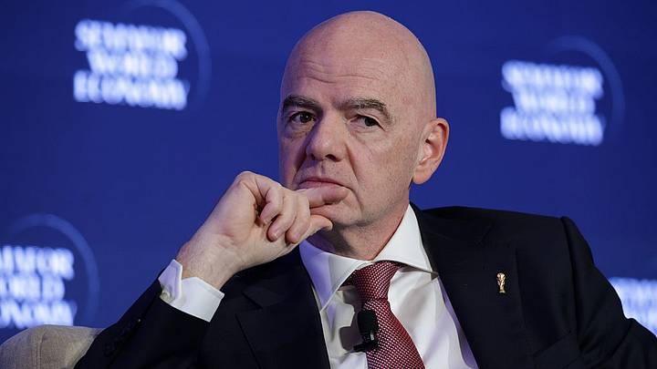 Gianni Infantino, presidente de la FIFA, ha perdido la confianza de la UEFA, según el propio organismo. Gianni Infantino, presidente de la FIFA, ha perdido la confianza de la UEFA, según el propio organismo.