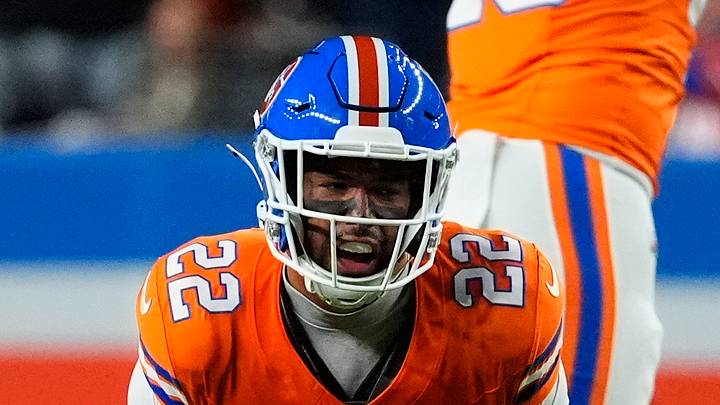 Denver Broncos safety Brandon Jones Denver Broncos safety Brandon Jones