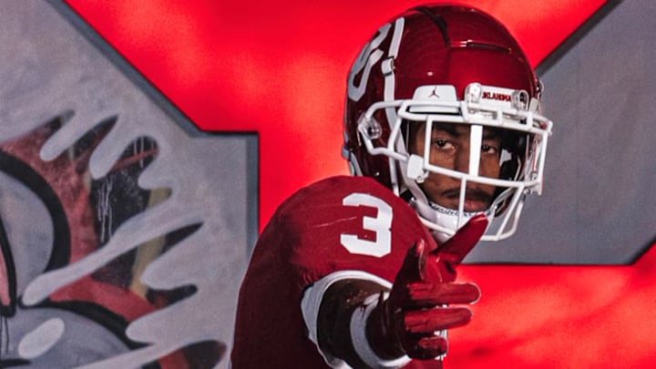 Oklahoma wide receiver Mackenzie Alleyne