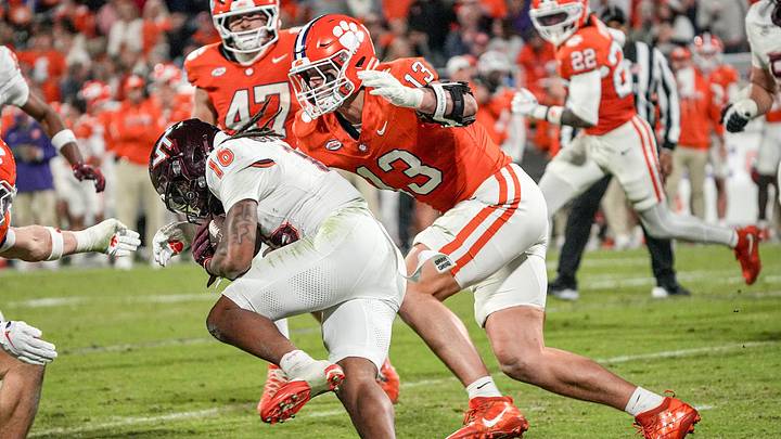Here's a look at how the Clemson Tigers graded out, along with their snap counts, during their Week 8 home loss vs. Virginia Tech.