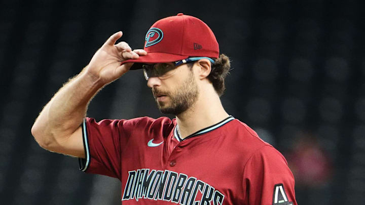 Arizona Diamondbacks pitcher Zac Gallen (23) prepares to face the Texas Rangers in the first inning at Chase Field on Sept. 3, 2025.
