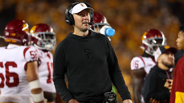 Oct 5, 2024; Minneapolis, Minnesota, USA; USC Trojans head coach Lincoln Riley looks on during the second half against the Minnesota Golden Gophers at Huntington Bank Stadium. Mandatory Credit: Matt Krohn-Imagn Images Oct 5, 2024; Minneapolis, Minnesota, USA; USC Trojans head coach Lincoln Riley looks on during the second half against the Minnesota Golden Gophers at Huntington Bank Stadium. Mandatory Credit: Matt Krohn-Imagn Images