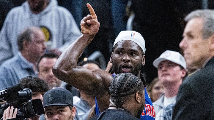Jan 29, 2025; Indianapolis, Indiana, USA: Detroit Pistons center Isaiah Stewart (28) is ejected from the game for a flagrant foul on Indiana Pacers center Thomas Bryant (3) in the first half at Gainbridge Fieldhouse. Mandatory Credit: Trevor Ruszkowski-Imagn Images Jan 29, 2025; Indianapolis, Indiana, USA: Detroit Pistons center Isaiah Stewart (28) is ejected from the game for a flagrant foul on Indiana Pacers center Thomas Bryant (3) in the first half at Gainbridge Fieldhouse. Mandatory Credit: Trevor Ruszkowski-Imagn Images