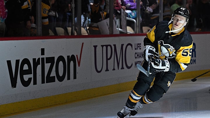 Vancouver Canucks v Pittsburgh Penguins