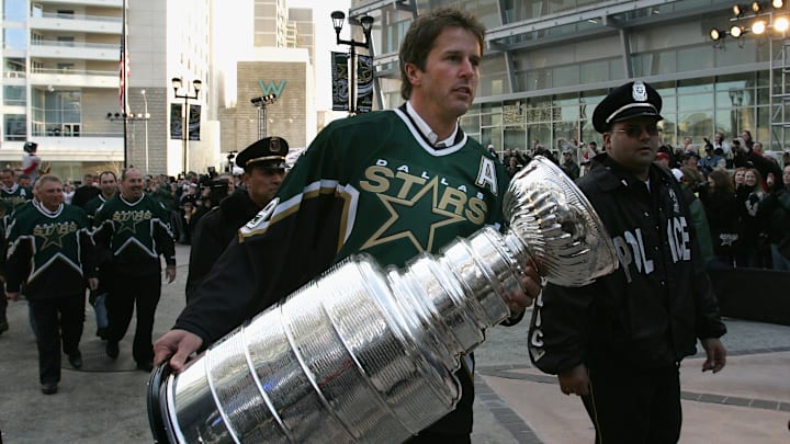 Dallas Stars Cup Reunion All-Star Plaza