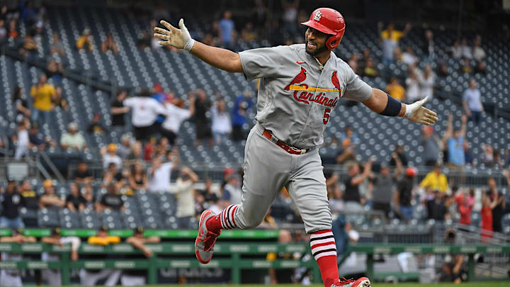 Pujols celebró su jonrón 697 en la MLB
