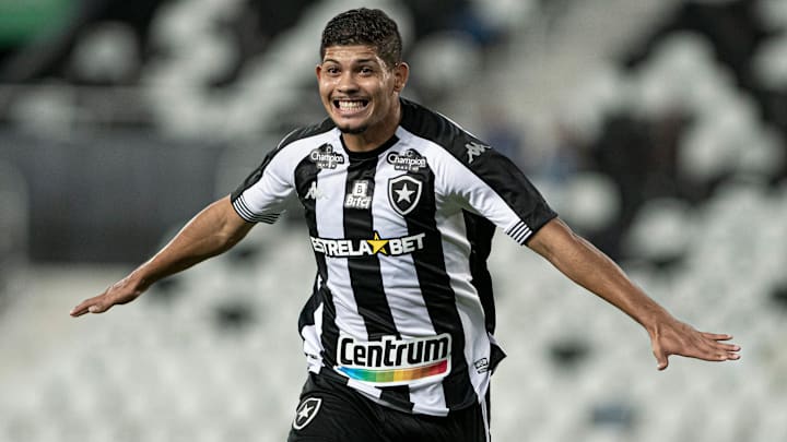 O Botafogo caiu com polêmico no Campeonato Carioca. 