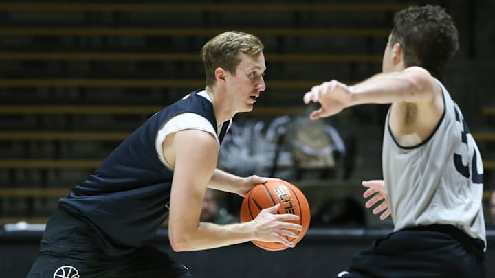 Purdue Boilermakers guard Fletcher Loyer (2) Purdue Boilermakers guard Fletcher Loyer (2)