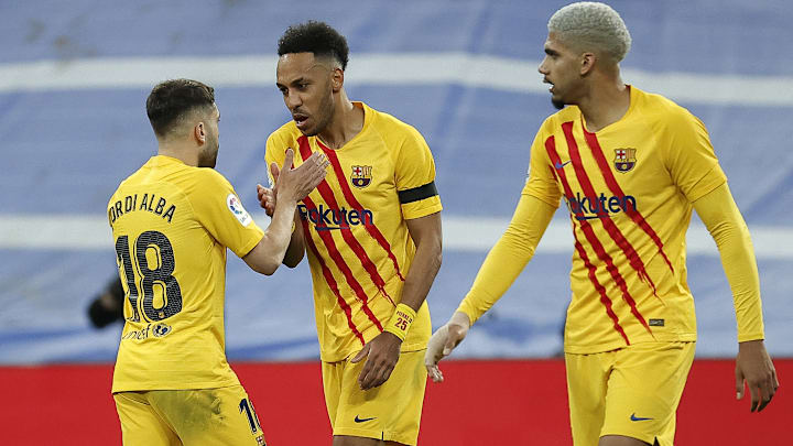 Aubameyang, Alba y Araujo en el club más poderoso del mundo.