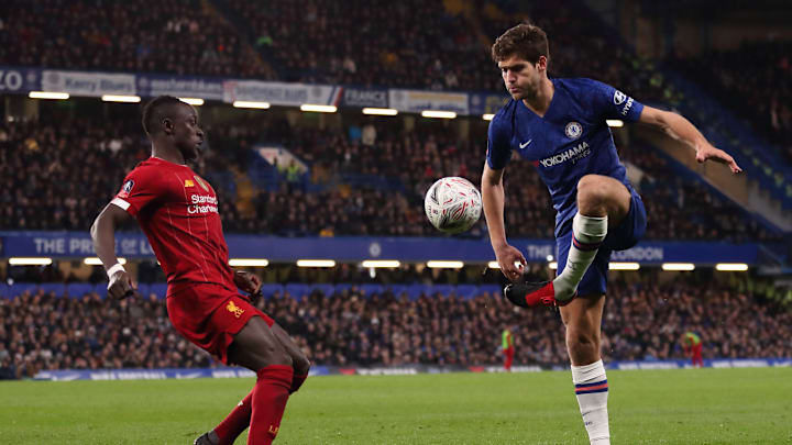 Mane y Marcos Alonso podrían abandonar la Premier League
