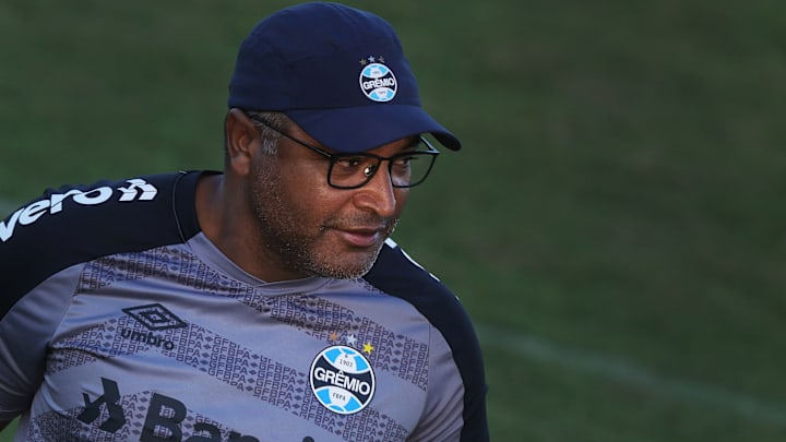 Vila Nova e Grêmio se reencontram após 17 anos. Times se enfrentam pela nona rodada da Série B de 2022.