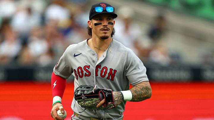 Aug 30, 2026; Bronx, New York, USA; Boston Red Sox outfielder Jarren Duran (16) runs off the field at the end of the seventh inning against the New York Yankees at Yankee Stadium. Mandatory Credit: Vincent Carchietta-Imagn Images Aug 30, 2026; Bronx, New York, USA; Boston Red Sox outfielder Jarren Duran (16) runs off the field at the end of the seventh inning against the New York Yankees at Yankee Stadium. Mandatory Credit: Vincent Carchietta-Imagn Images
