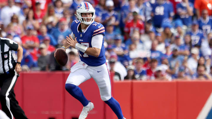 Las Vegas Raiders v Buffalo Bills